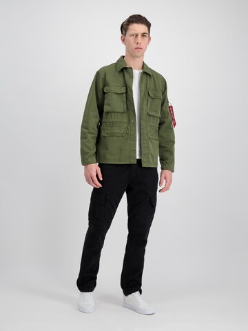 ALPHA INDUSTRIES Kurtka przejściowa w kolorze zielony