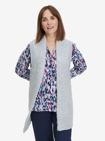 Betty & Co Knit Cardigan in Grey: front
