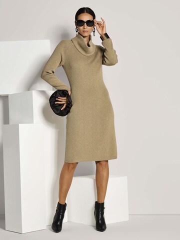 MADELEINE Strickkleid in Grün