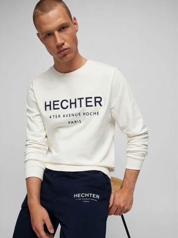 HECHTER PARIS Sweatshirt in Wit