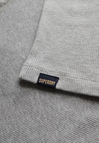 Haut Superdry en gris