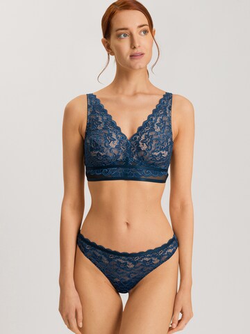 Soutien-gorge ' Marlene ' Hanro en bleu : devant