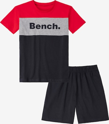 Pijamale de la BENCH pe negru: față