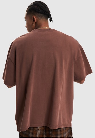 Karl Kani T-shirt i brun