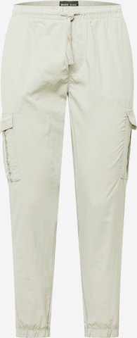 BRAVE SOUL Tapered Cargo Pants in White: front
