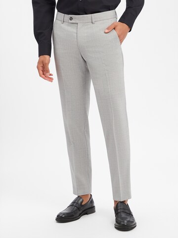 CG CLUB OF GENTS Regular Chino Pants in Grey: front