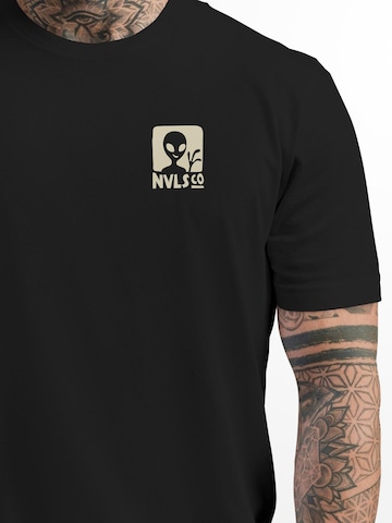Neverless Shirt 'Ufo Waschbär' in Black
