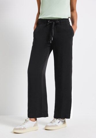STREET ONE Loosefit Hose in Schwarz: Vorderseite