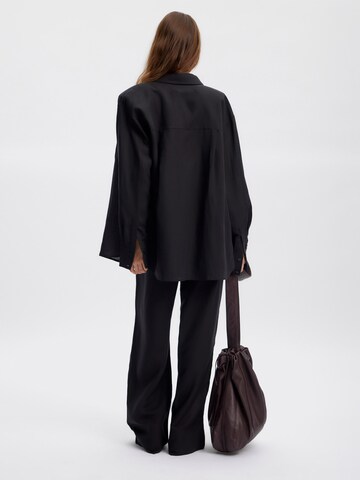 Gestuz Wide leg Pleat-front trousers 'Paula' in Black