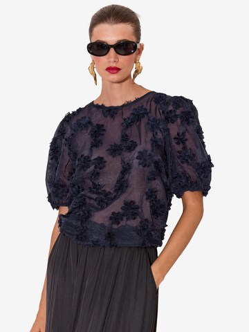 Lipsy Blouse in Blauw: voorkant