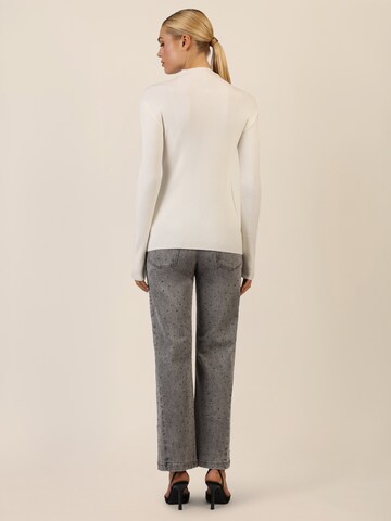 APART Sweater in White