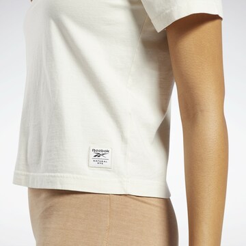 T-shirt Reebok en blanc