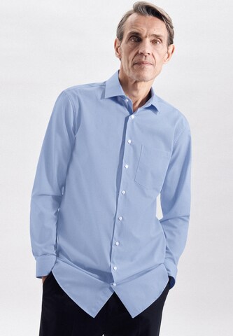 Coupe regular Chemise business SEIDENSTICKER en bleu : devant