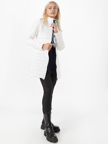 JOTT - Chaqueta de invierno 'VERO' en blanco