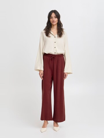 Loosefit Pantalon ' BYFilinen' b.young en rouge : devant
