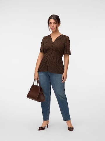 Chemisier 'VMDea' Vero Moda Curve en marron