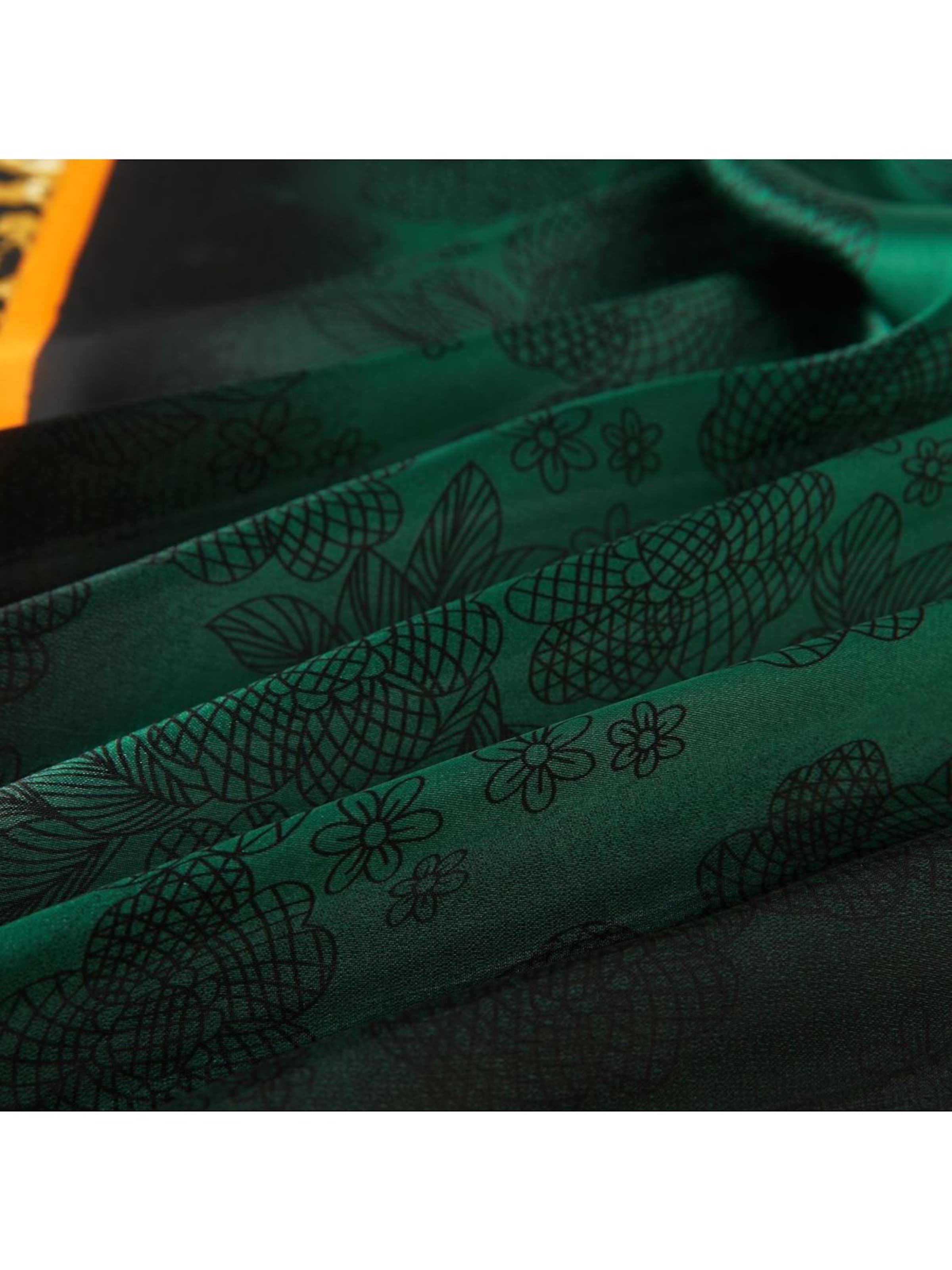 Sciarpa 'Petit carré de Soie Chetaah Cléo' di alberto cabale in verde