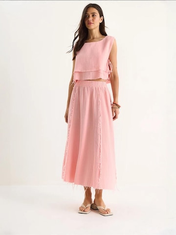 Tailleur di Bianco Lucci in rosa
