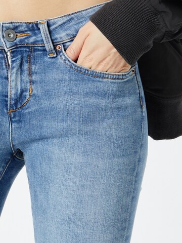 MUSTANG Skinny Jeans 'Quincy' in Blauw