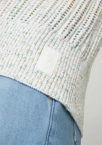 comma casual identity Sweater in White