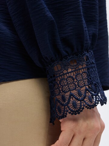 Vero Moda Curve Blúz 'VMCALVA' - kék