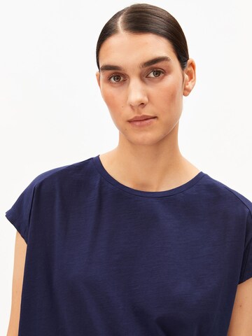 T-shirt ARMEDANGELS en bleu