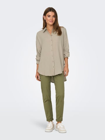 Camicia da donna 'Thyra' di ONLY in beige