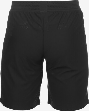regular Pantaloni sportivi di NIKE in nero