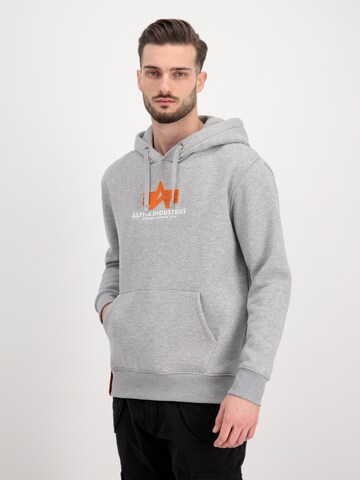 ALPHA INDUSTRIES Sweatshirt in Grau: predná strana