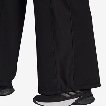 Loosefit Pantaloni sport de la ADIDAS SPORTSWEAR pe negru