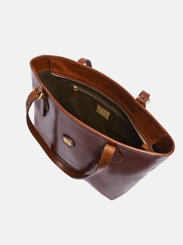 The Bridge Shopper in Bruin