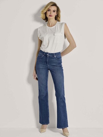 MADELEINE Bootcut Jeans in Blauw
