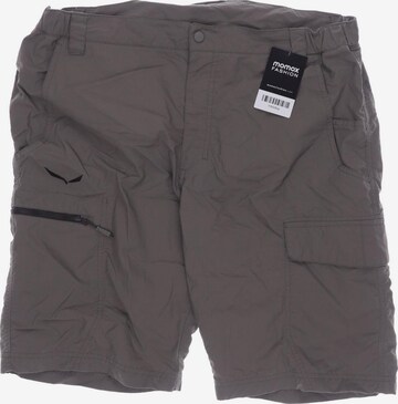 SALEWA Shorts in 35-36 in Green: front