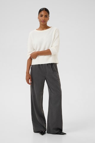 Pull-over 'Betty' Kaffe en blanc