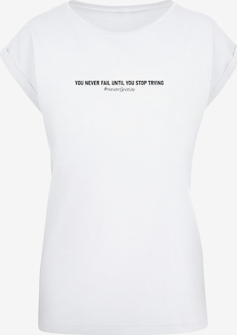 T-shirt 'Never Give Up' Merchcode en blanc : devant