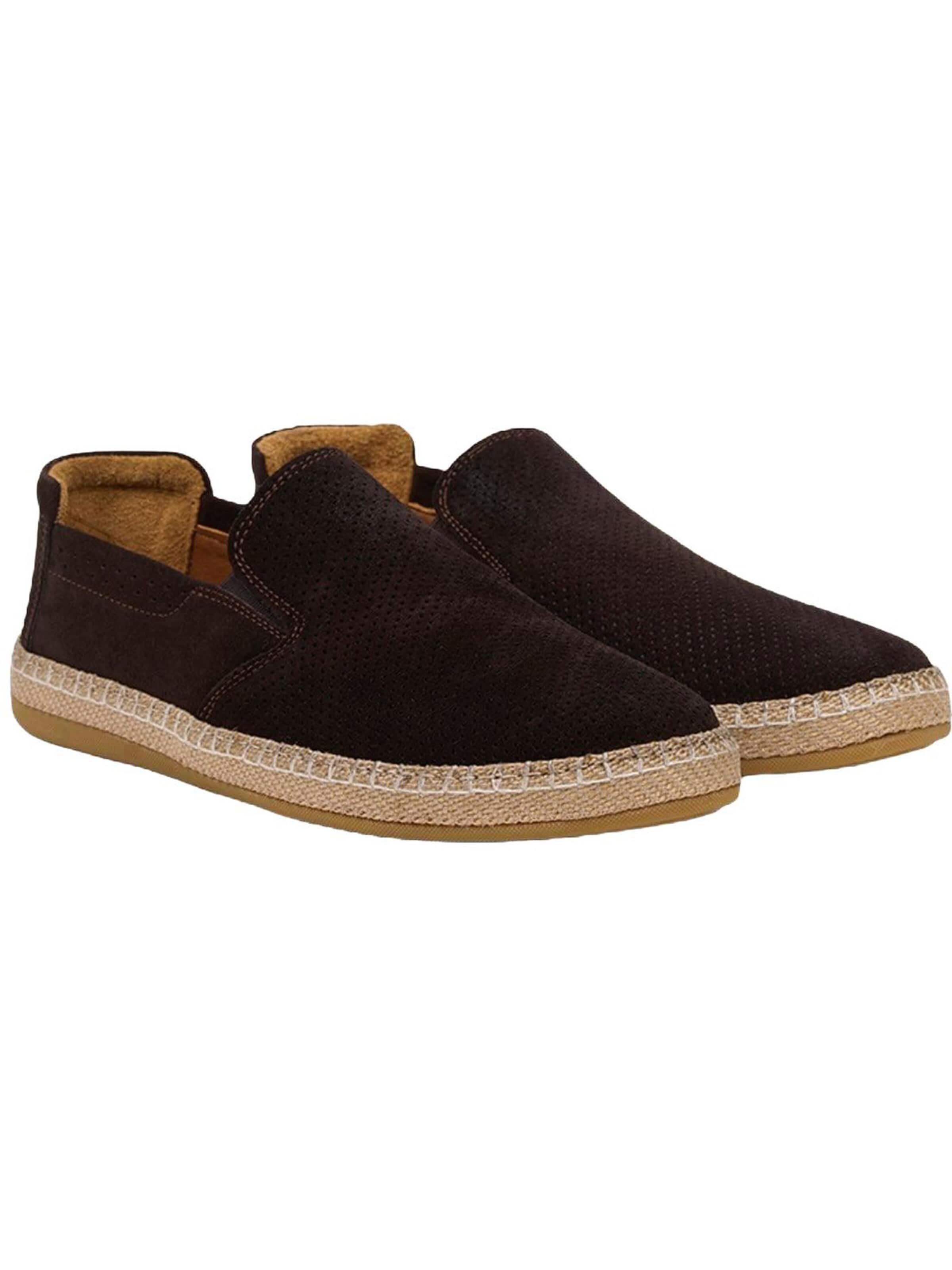 Desa Slip-ons in Brown