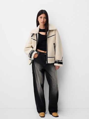 Bershka Jacke in Beige