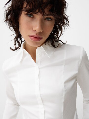 Camicia da donna di Bershka in bianco