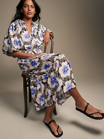 LAURA ASHLEY Kleid in Beige