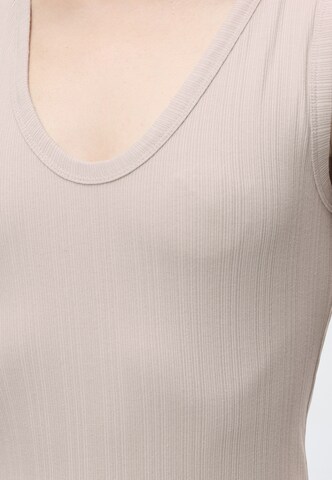 GAP Top in Grey
