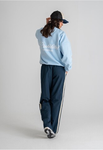 Sweat-shirt 'Hometown' Prohibited en bleu