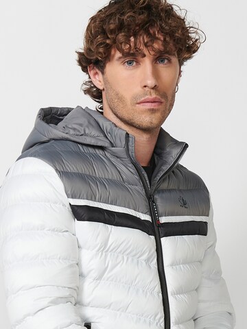 Veste d’hiver KOROSHI en blanc