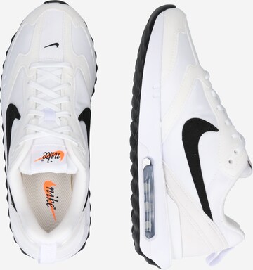 Nike Sportswear - Zapatillas deportivas bajas 'Air Max Dawn' en blanco