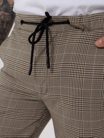 By Diess Collection Slimfit Nadrág - barna