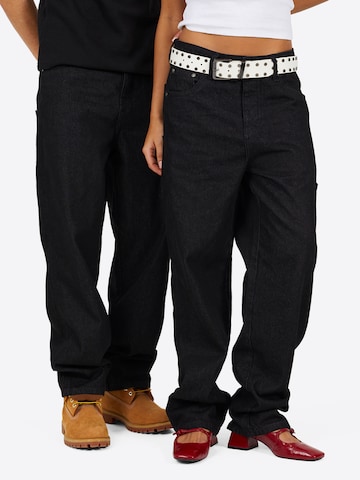 Regular Jean Legacy Studios en noir
