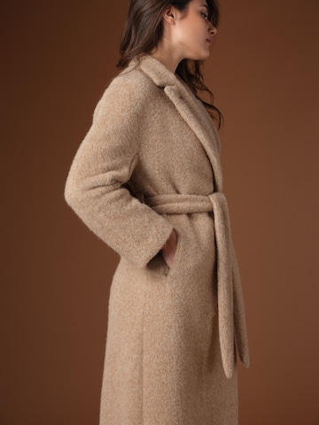 Vulto Wintermantel in Beige