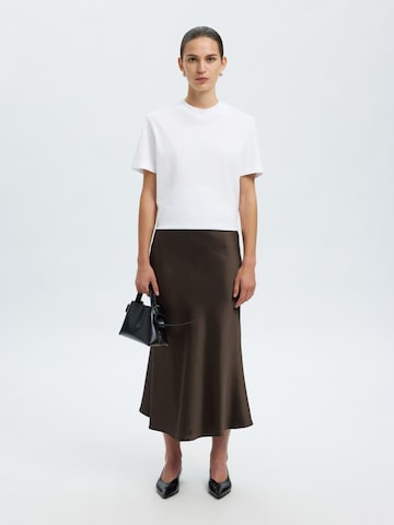SELECTED Rok in Bruin