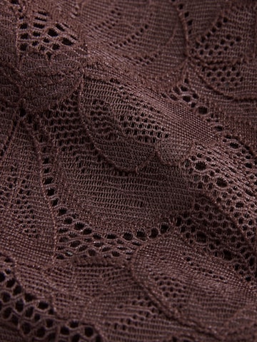 Next Slip in Beige