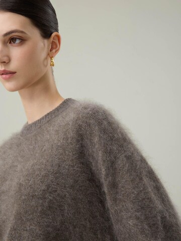 Pullover di Lilysilk in marrone