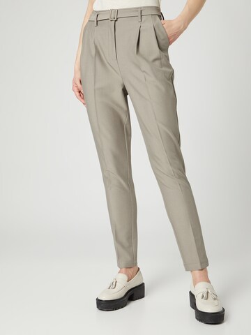 regular Pantaloni con pieghe 'Erika' di Guido Maria Kretschmer Women in grigio: frontale